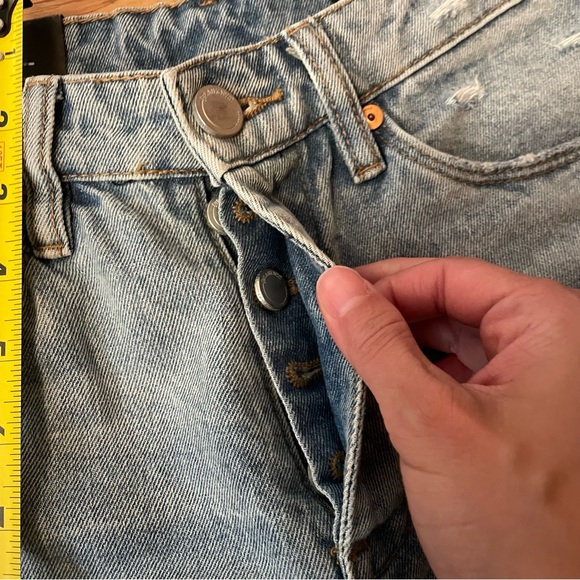 BLANK NYC Madison Crop Distressed Women’s Light Wash Jeans - Picture 12 of 16